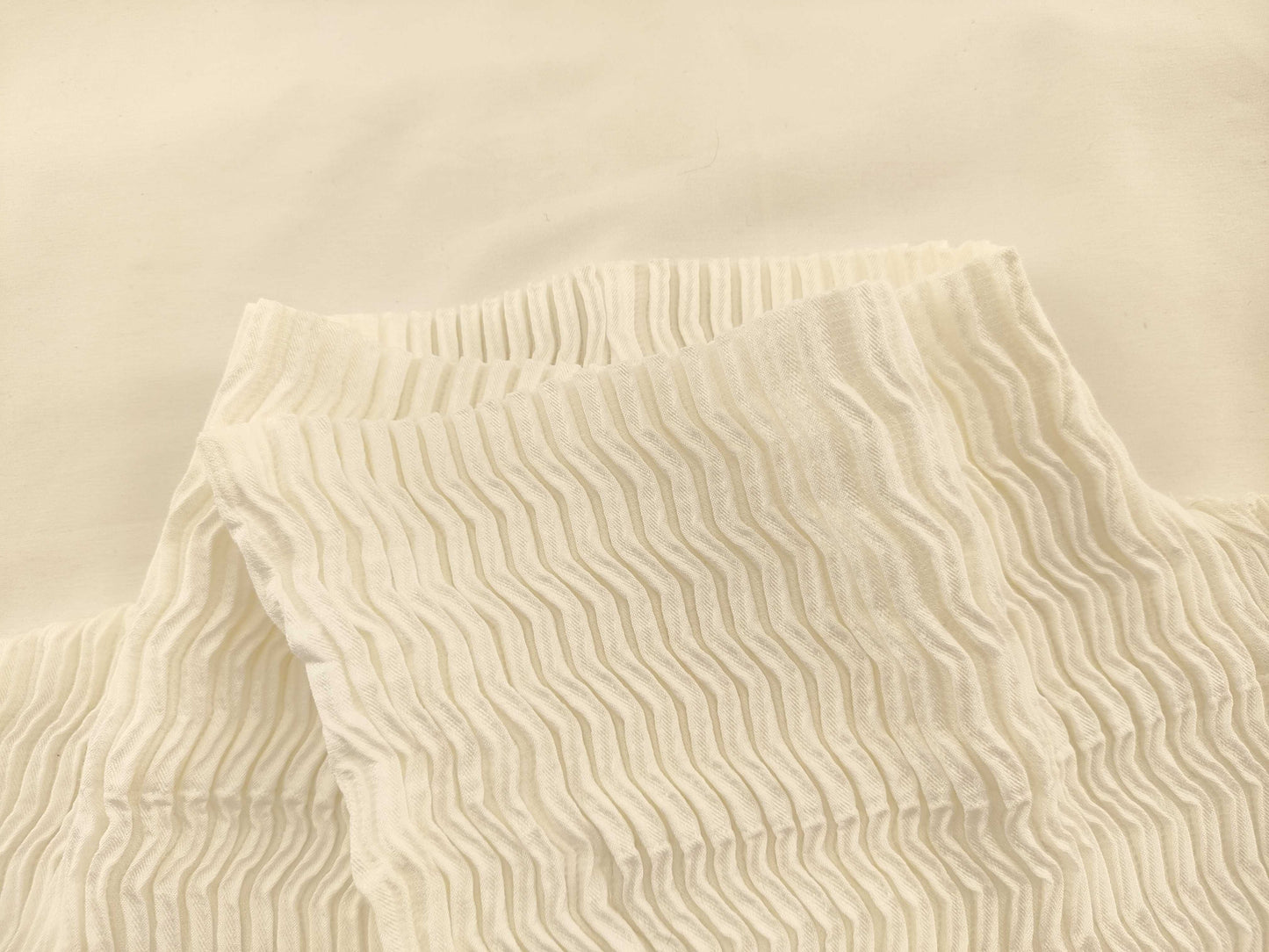 ISSEY MIYAKE Pleated Cardigan White Cardigan