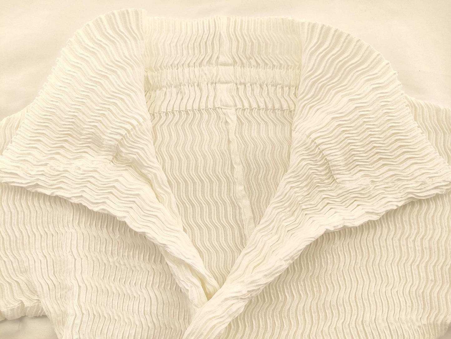 ISSEY MIYAKE Pleated Cardigan White Cardigan