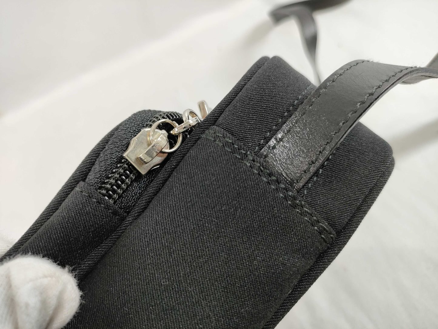 Salvatore Ferragamo Mini Shoulder Bag AU-21 9384