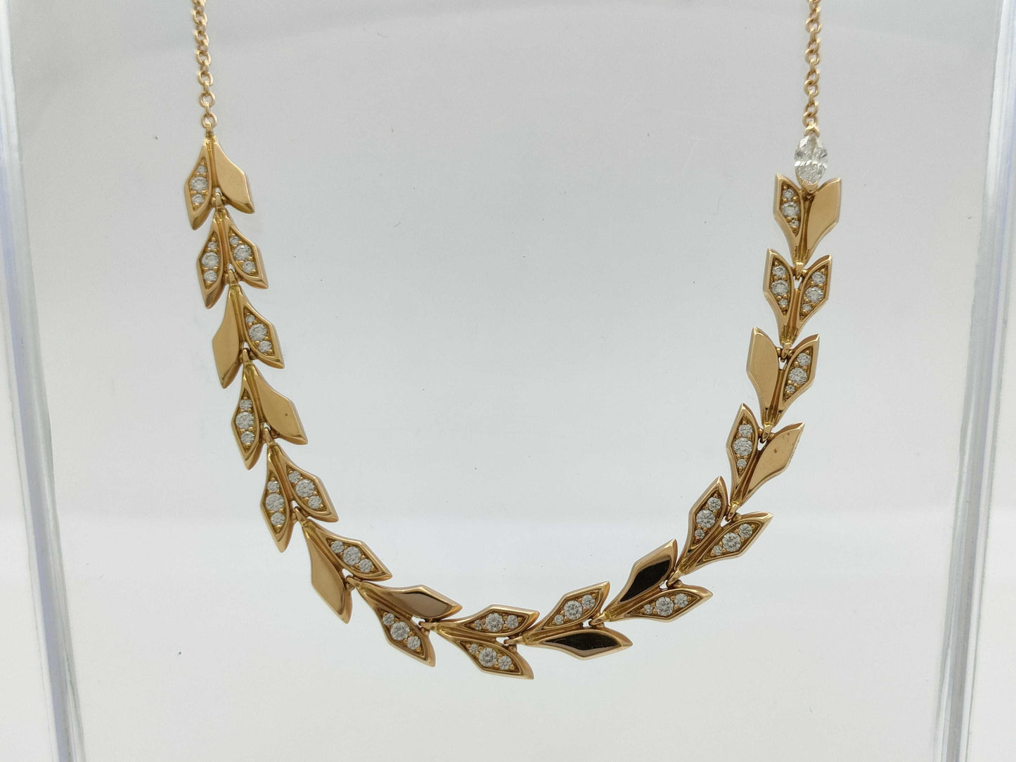 Tiffany&Co. Victoria Vine Diamond PG Au750 11.9g Necklace