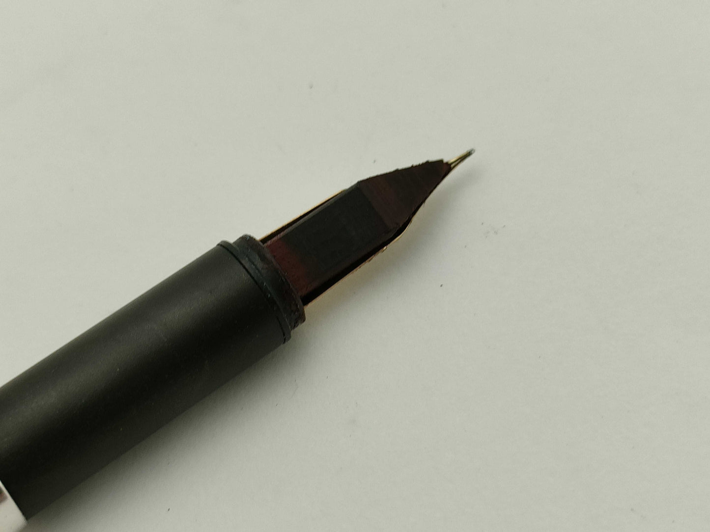 dunhill Fountain Pen, Nib K