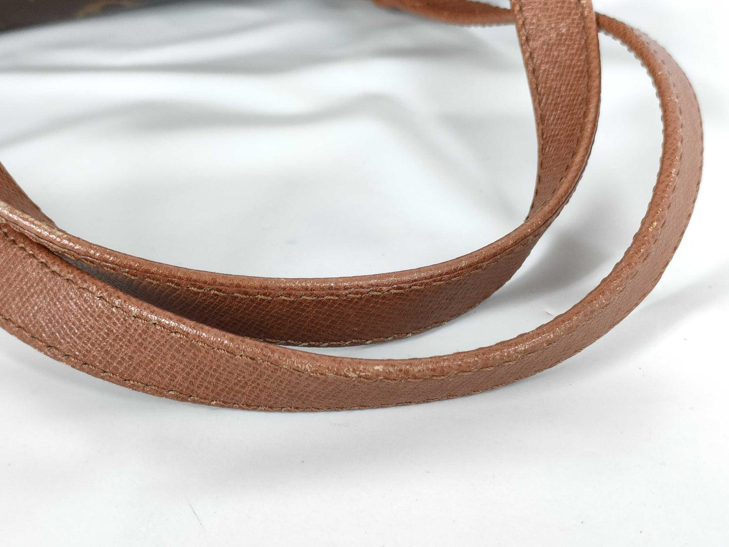 LOUIS VUITTON Monogram Old Papillon Handbag