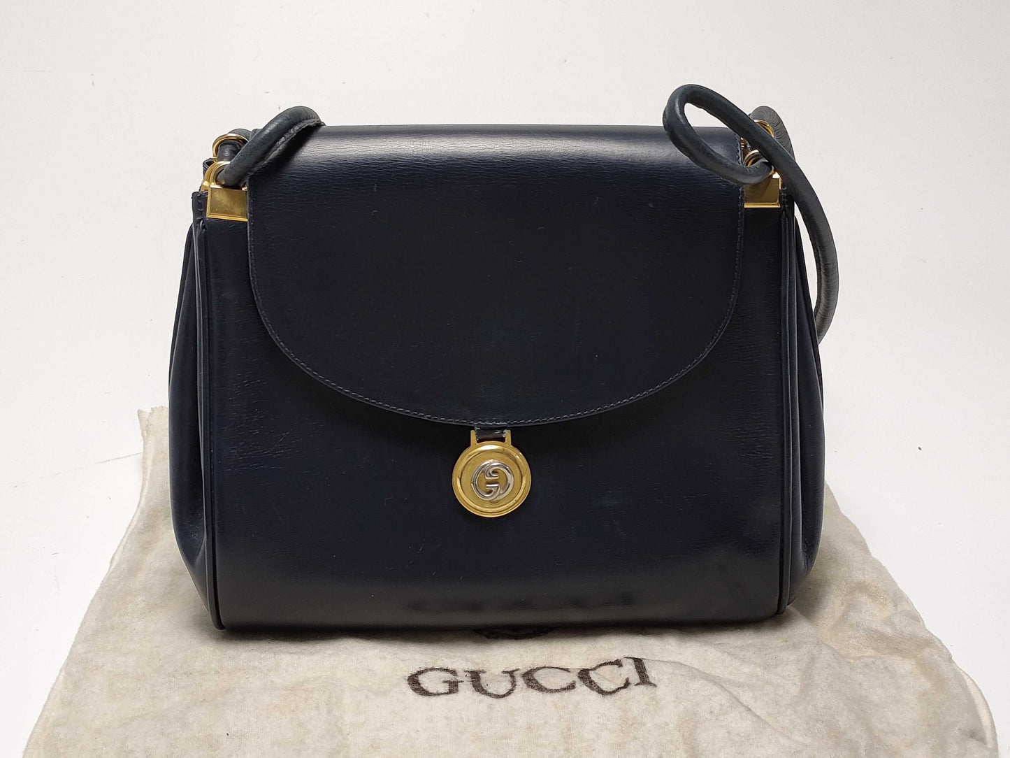 GUCCI Old Calfskin One-Shoulder Navy Shoulder Bag