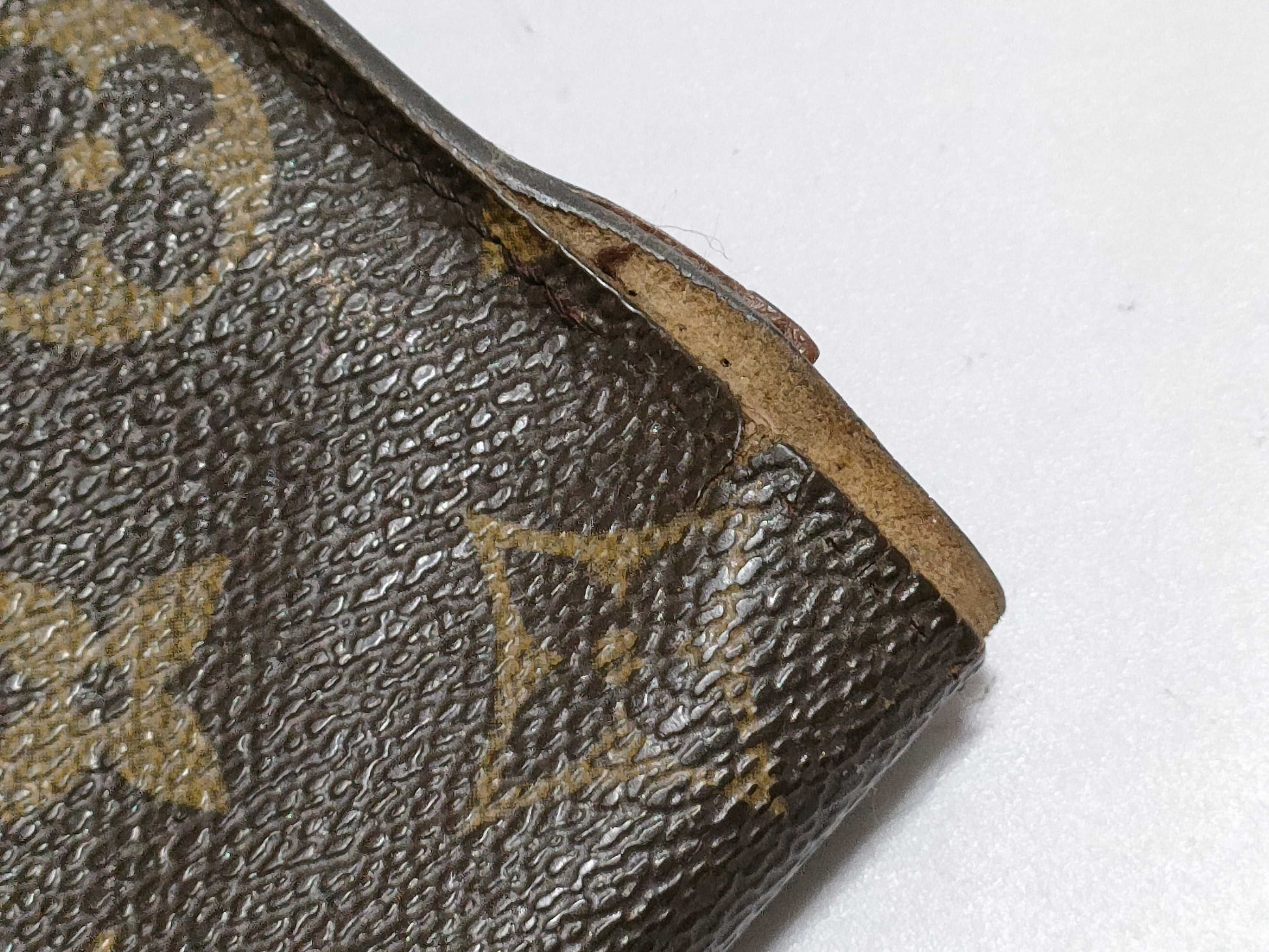 LOUIS VUITTON Monogram Folding Wallet