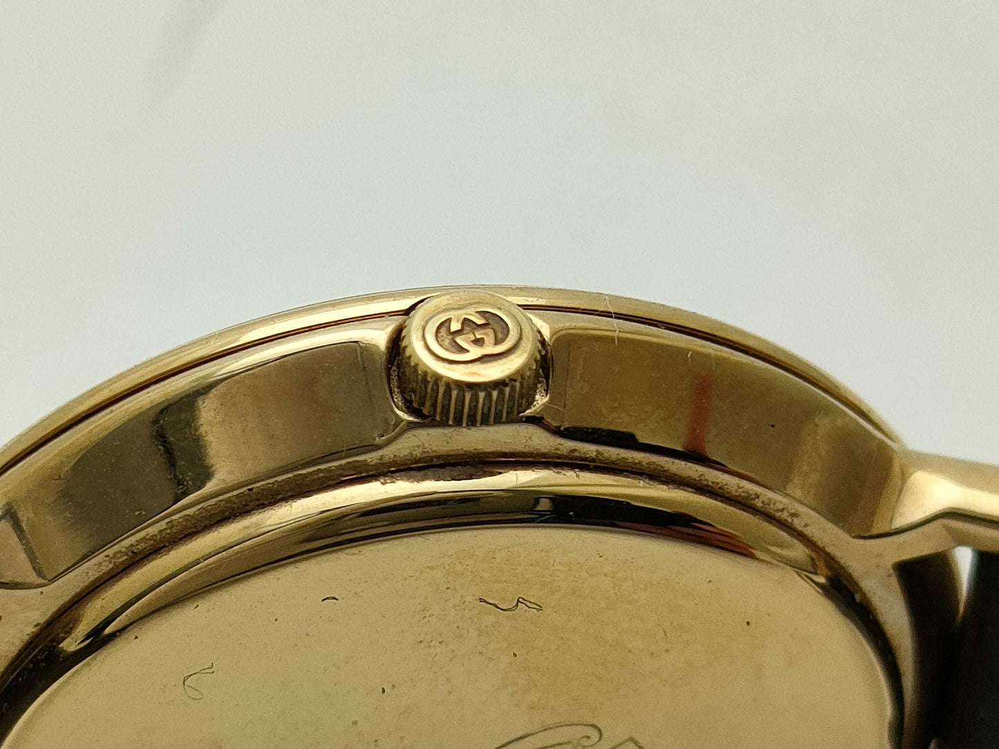 GUCCI 3000L Gold Women's Watch