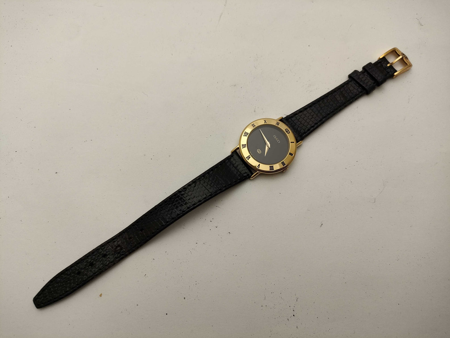 GUCCI 3000L Gold Women's Watch