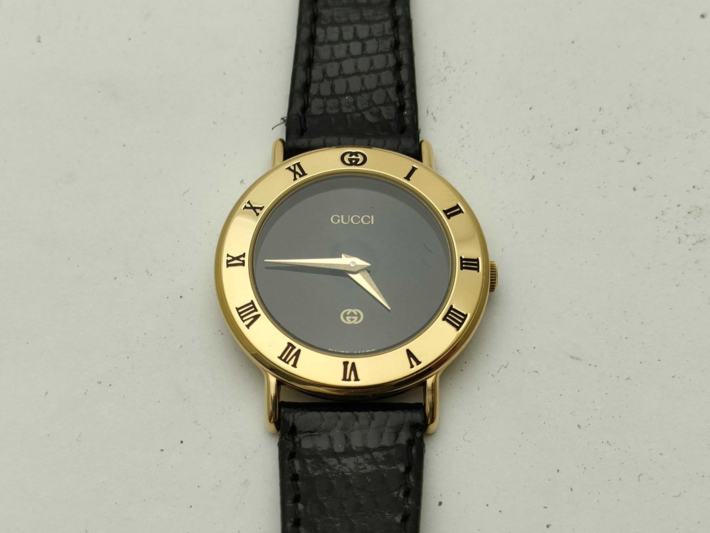 GUCCI 3000L Gold Women's Watch