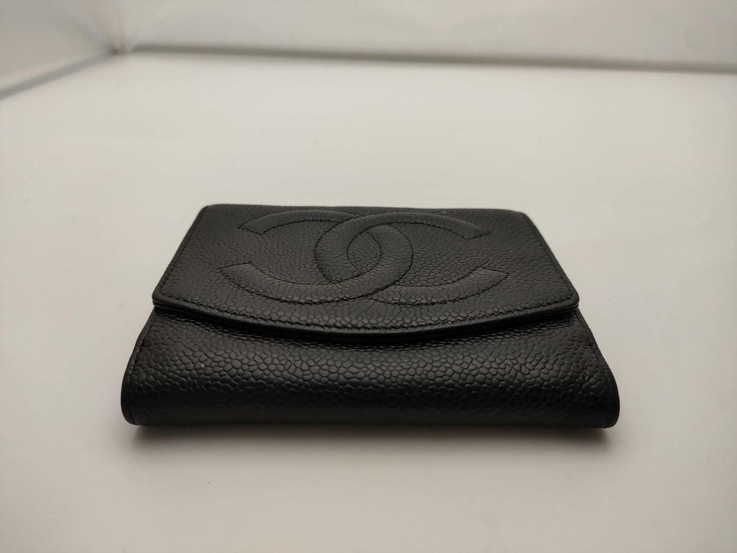 CHANEL Caviar Skin Wallet