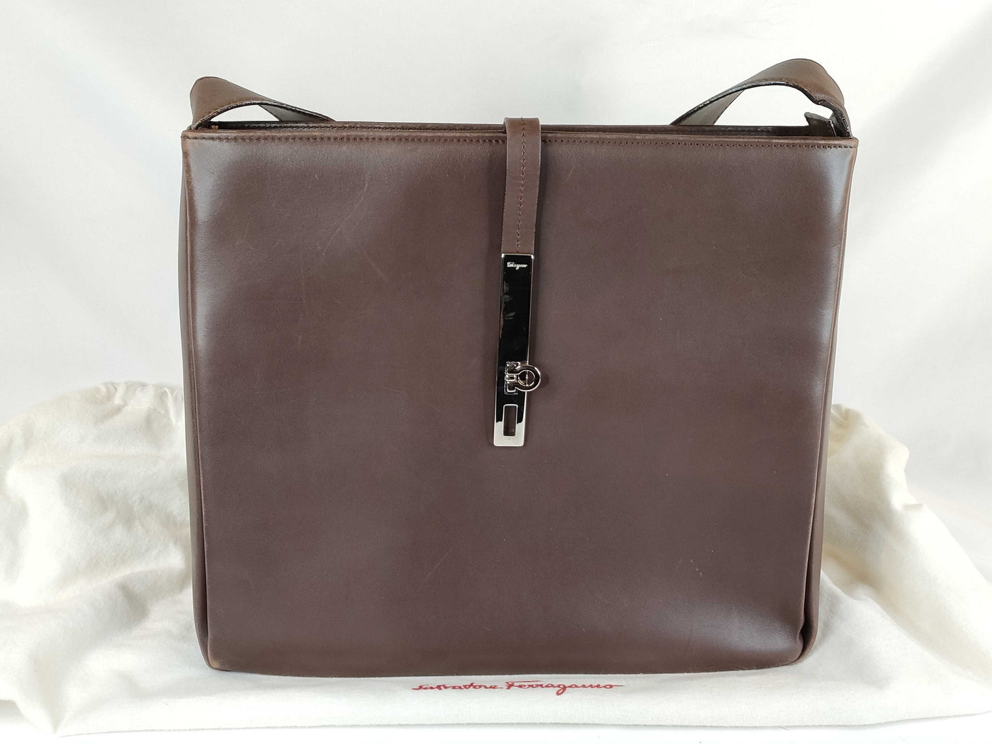 Salvatore Ferragamo Gancini Leather Handbag Brown AB-21 8795 Shoulder Bag