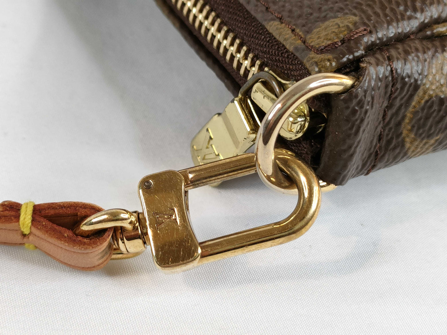 LOUIS VUITTON Monogram M40712 Pochette Accessoires Pouch