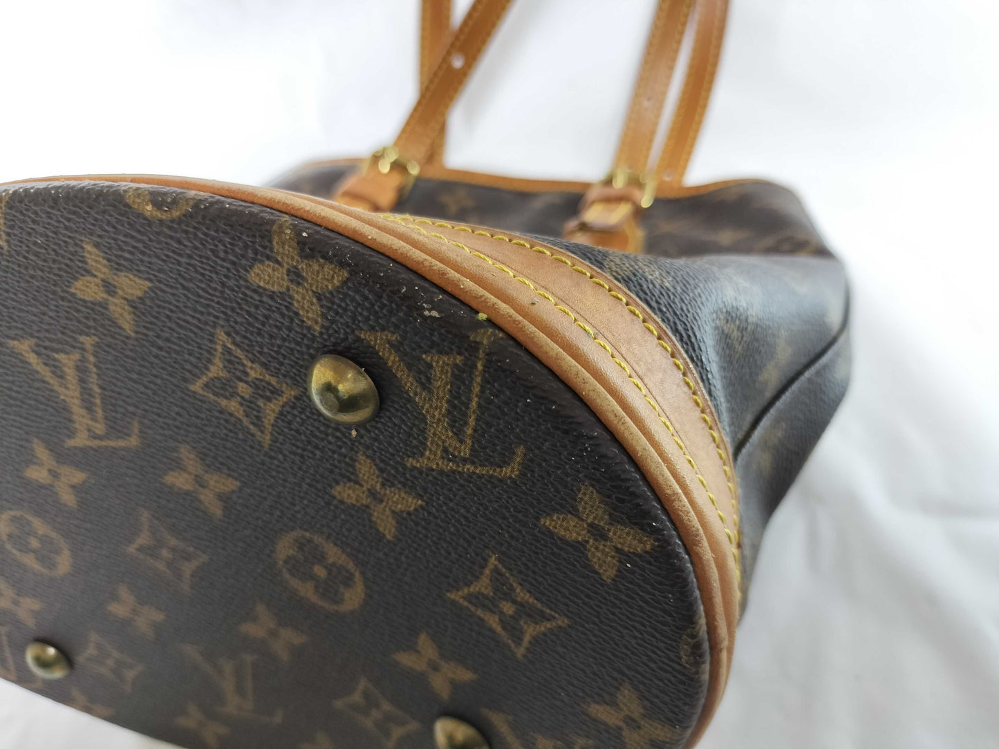 LOUIS VUITTON Monogram Bucket PM Tote Bag with Pouch