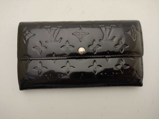 LOUIS VUITTON Vernis Portefeuille Sarah Wallet