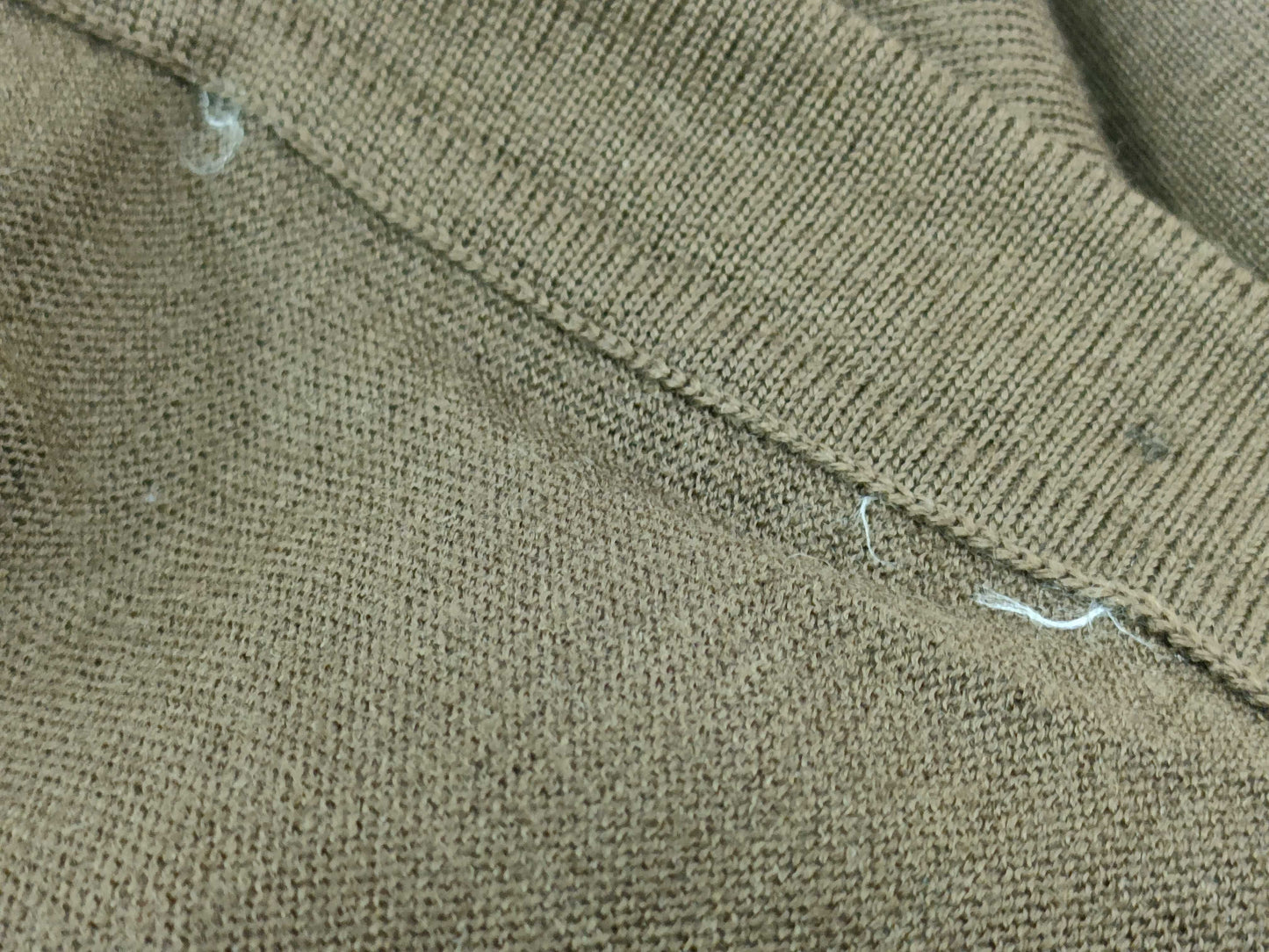 GUCCI Knit Cardigan x Silk with Stain