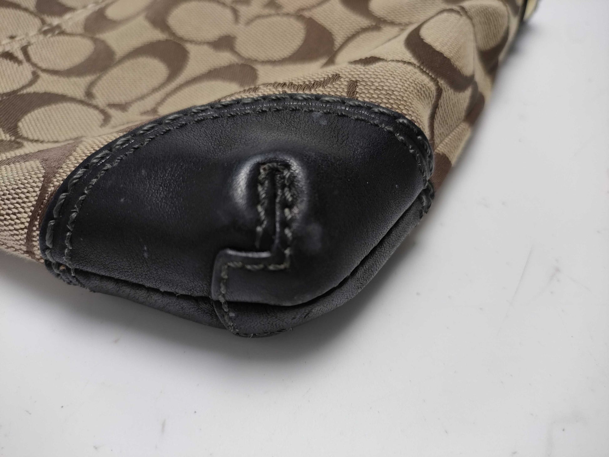 COACH Signature 11430 Shoulder Bag