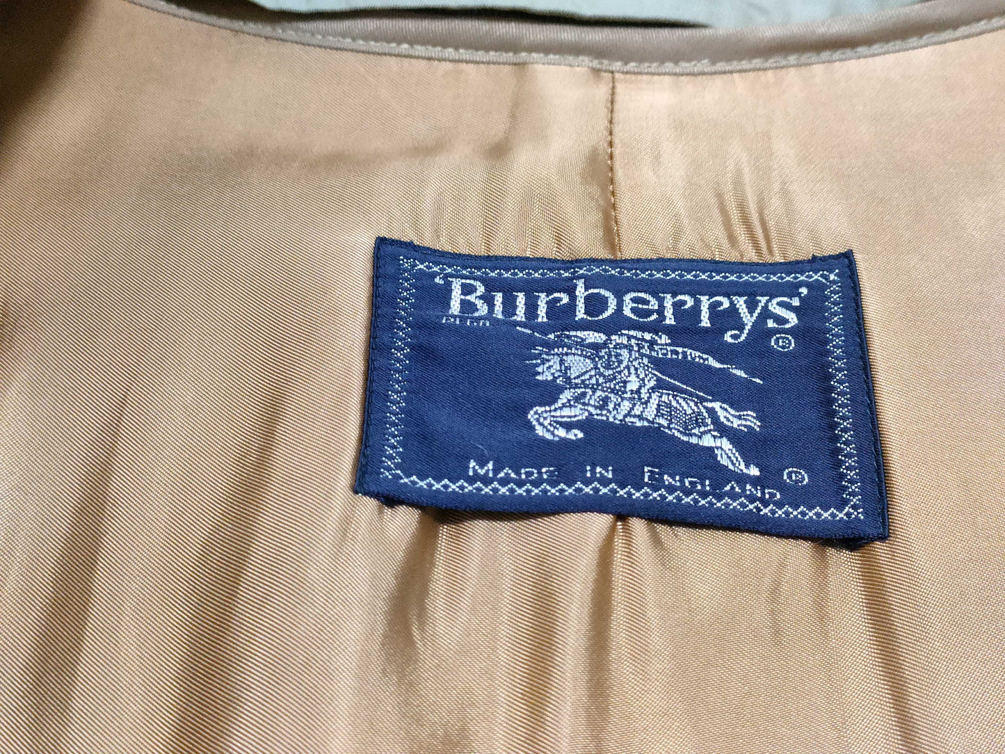 BURBERRY Nova Check Trench Coat with Inner