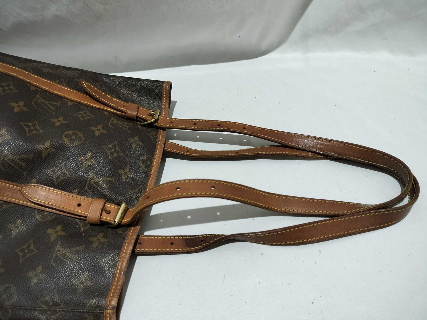 LOUIS VUITTON Monogram Bucket GM Tote Bag