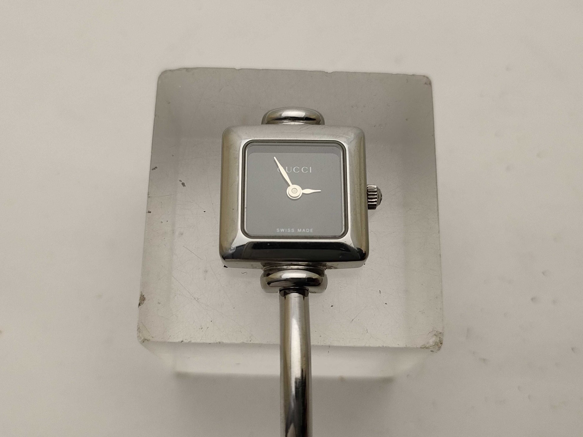 GUCCI 1900L Unworked Women's Watch