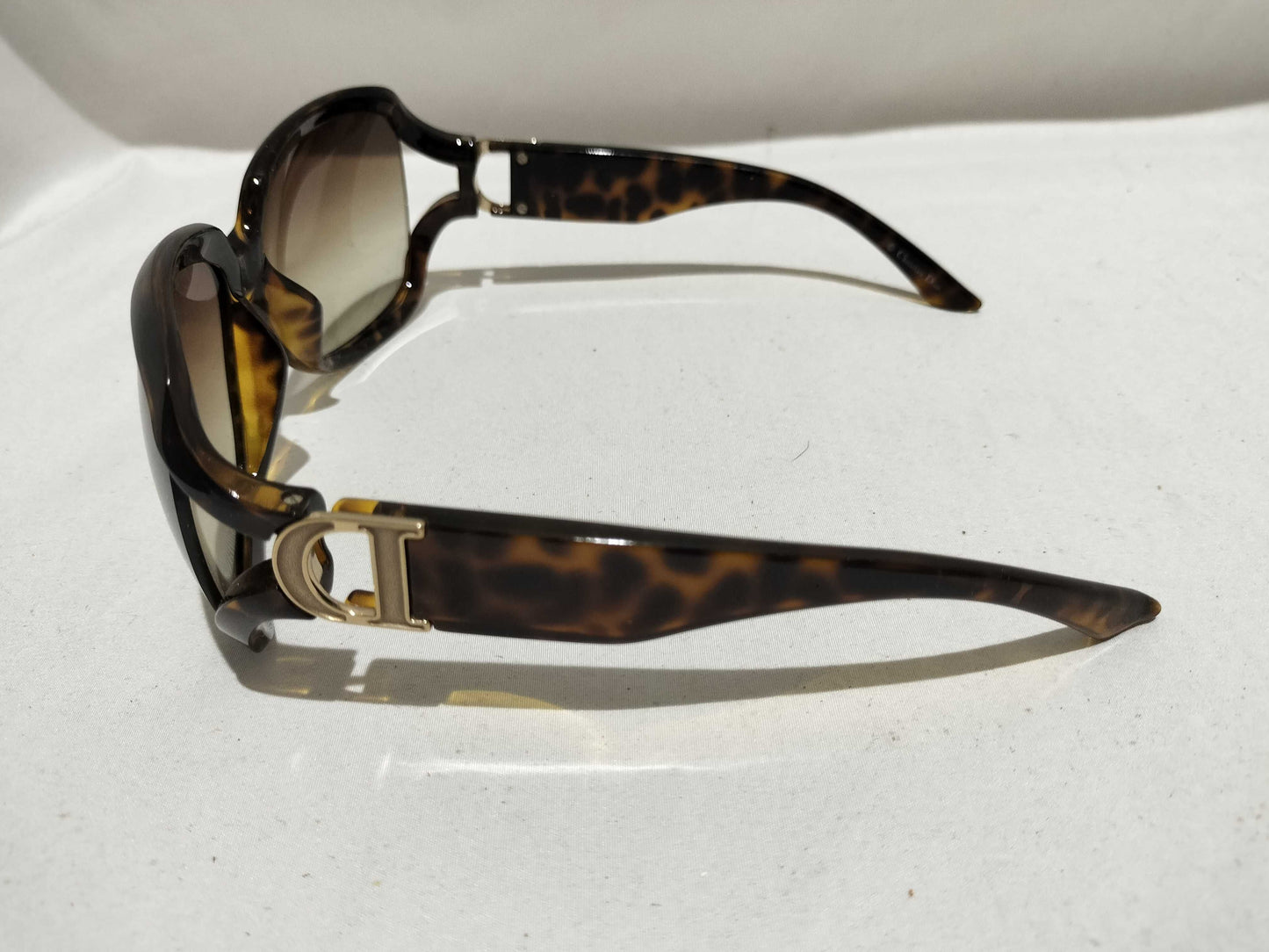 Dior Sunglasses with Box and Side D Logo