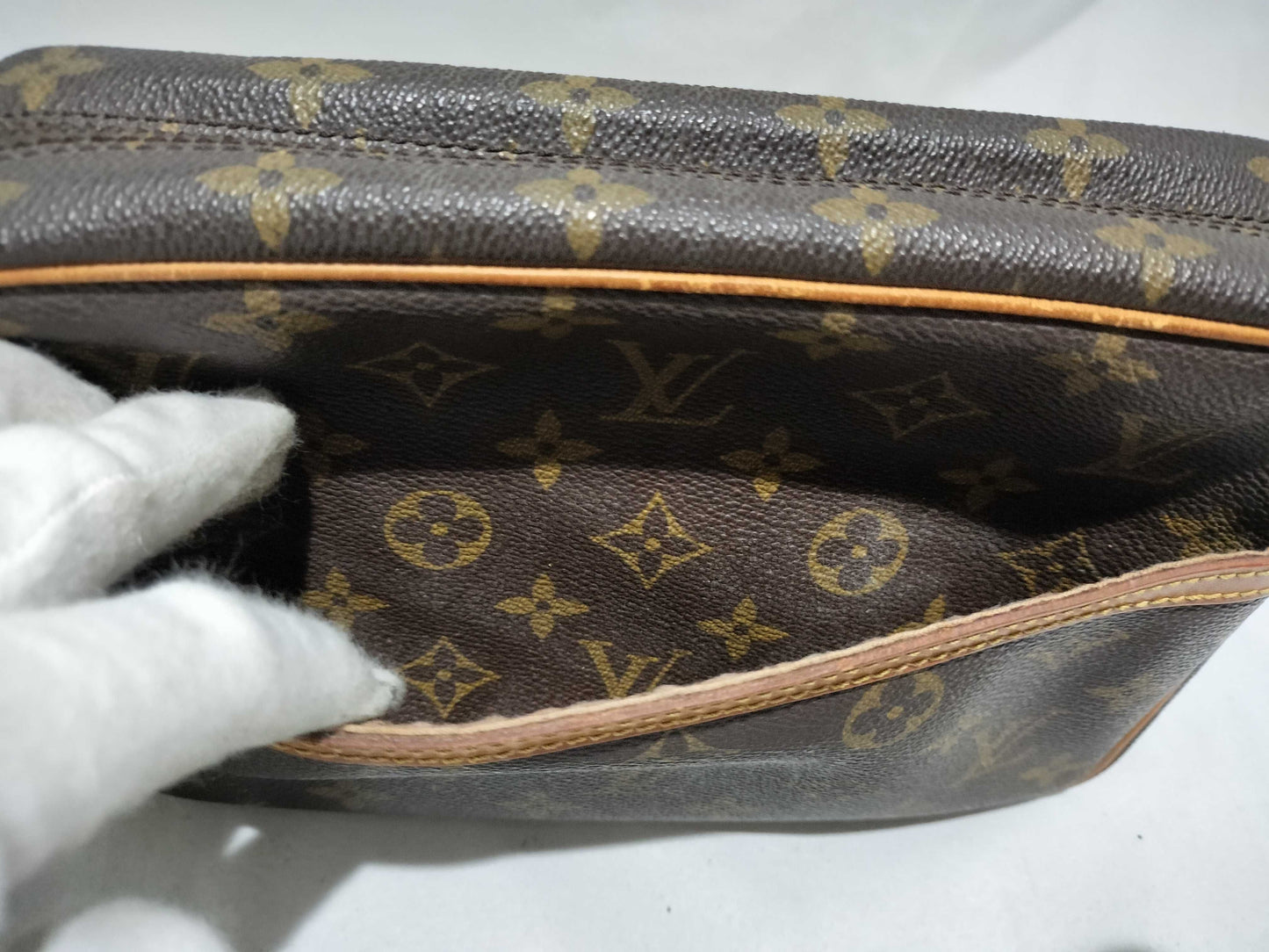 LOUIS VUITTON Monogram M51847 Compiègne 23 Second Bag