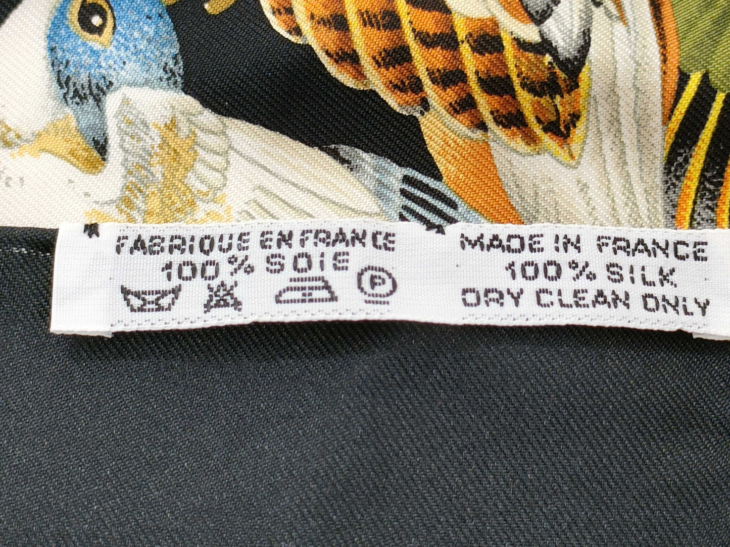 HERMES Carre 90 Lintrust Scarf