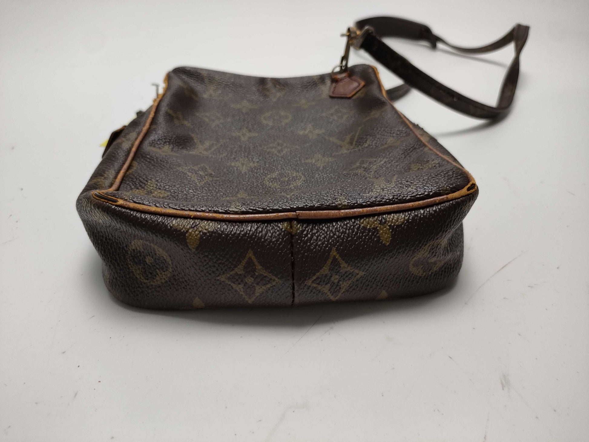 LOUIS VUITTON Monogram Danube old shoulder bag
