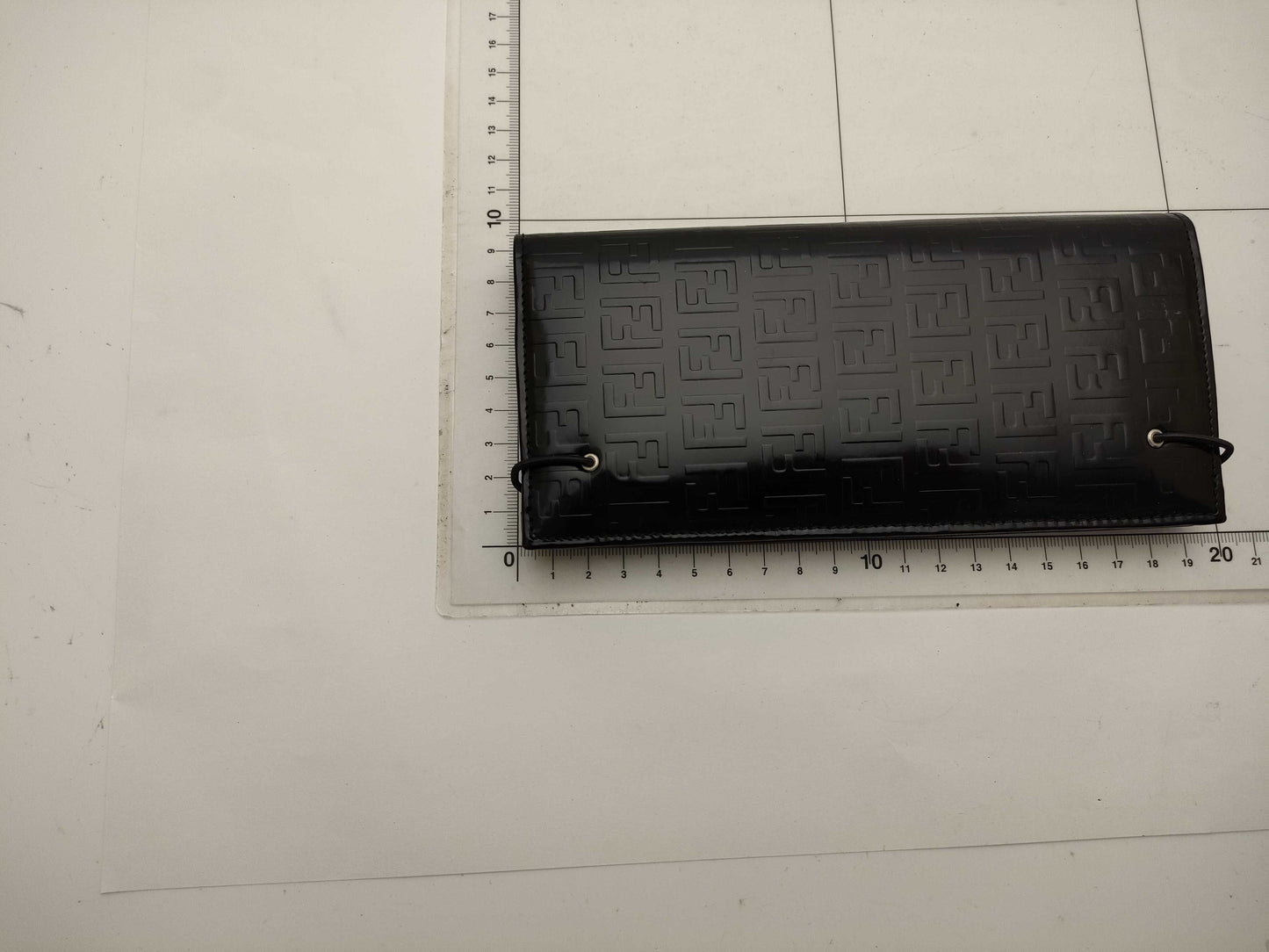 FENDI enamel long wallet