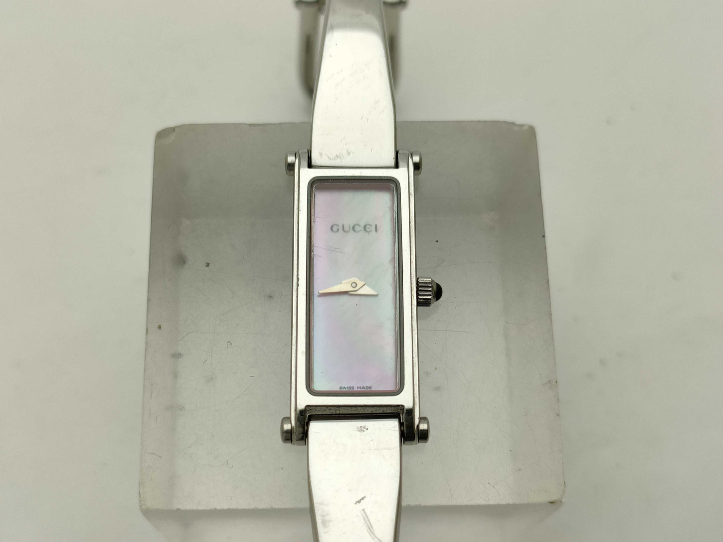 GUCCI 1500L Pink Shell Dial Women's Watch