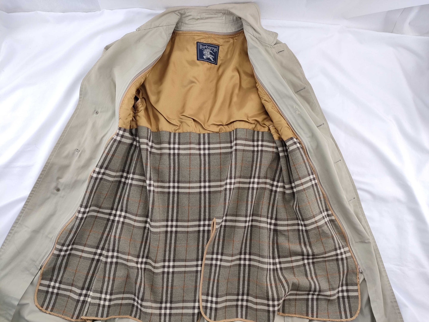 BURBERRY Trench Coat with Liner