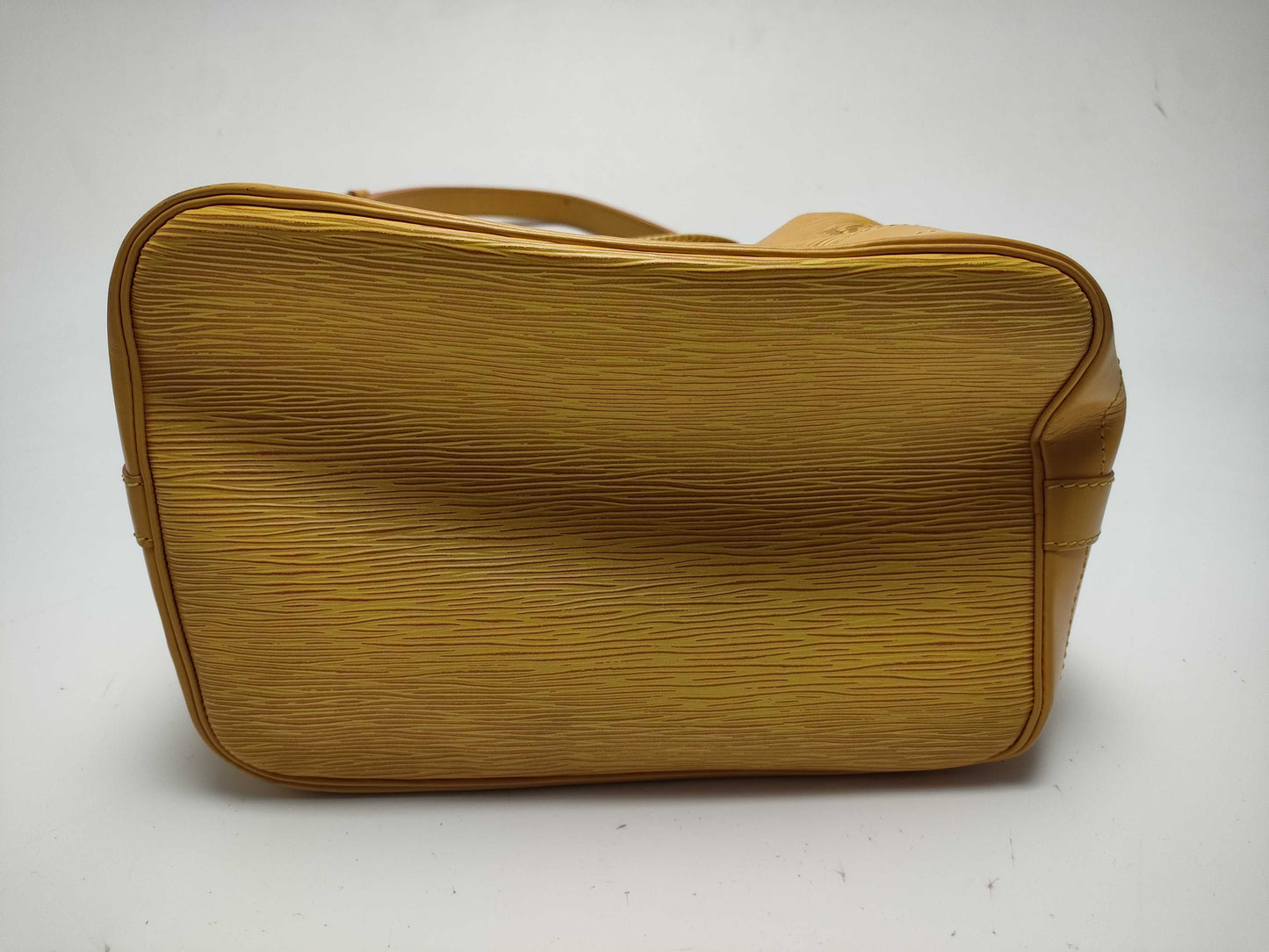 LOUIS VUITTON Epi Noe Shoulder Bag