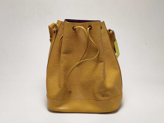 LOUIS VUITTON Epi Noe Shoulder Bag