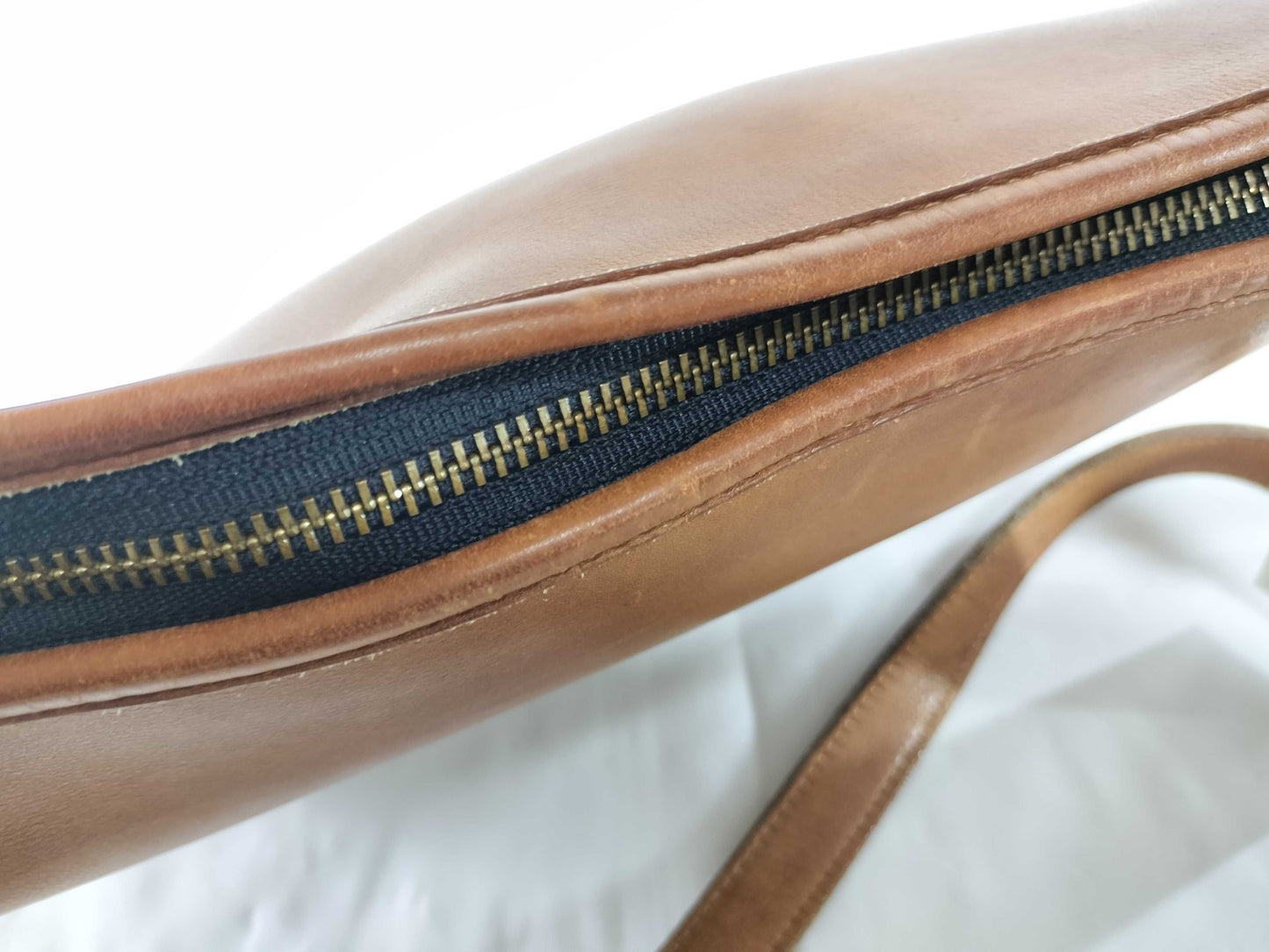 COACH 335 Shoulder Bag