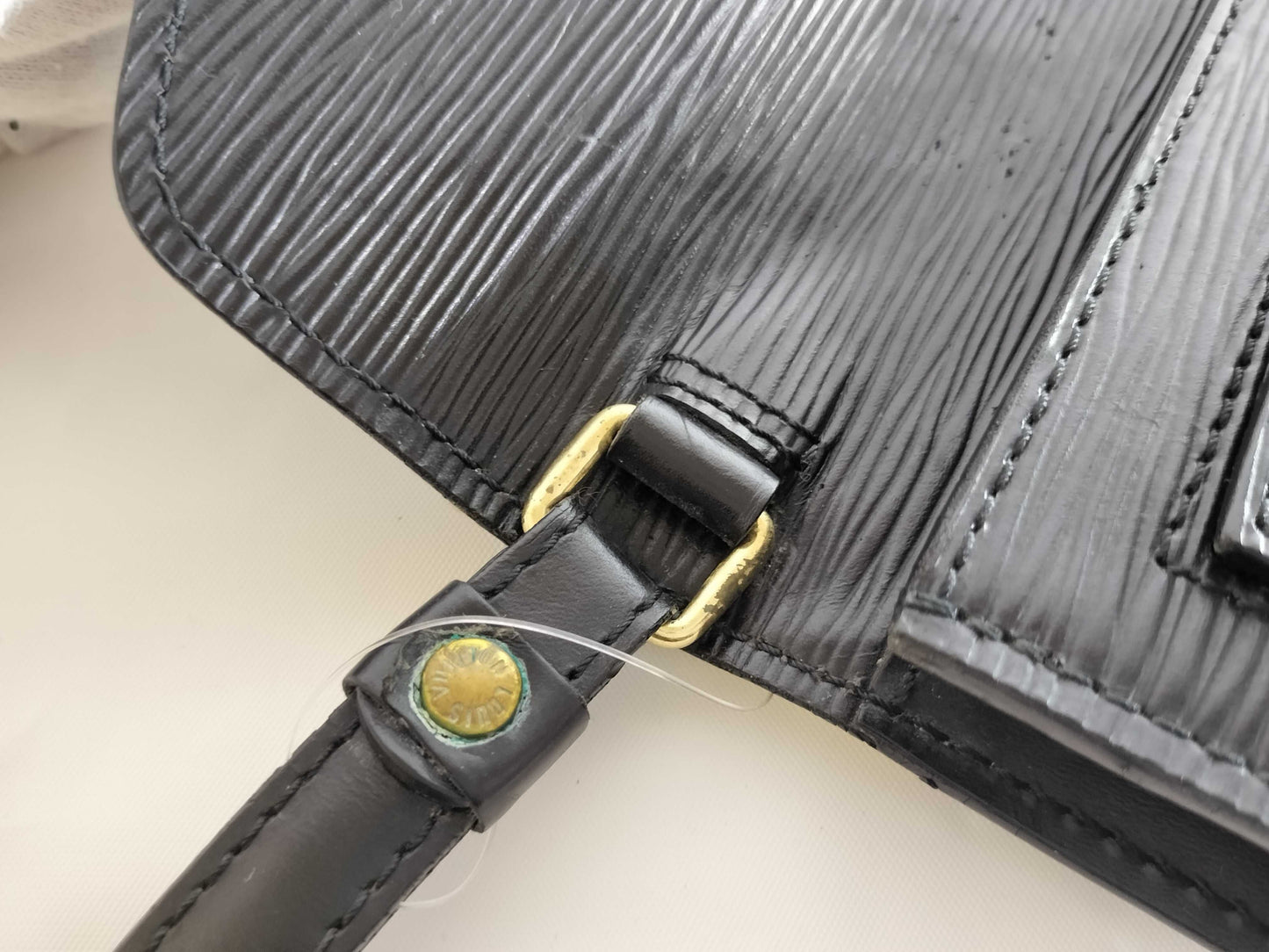LOUIS VUITTON Epi Serie Dragonne Second Bag
