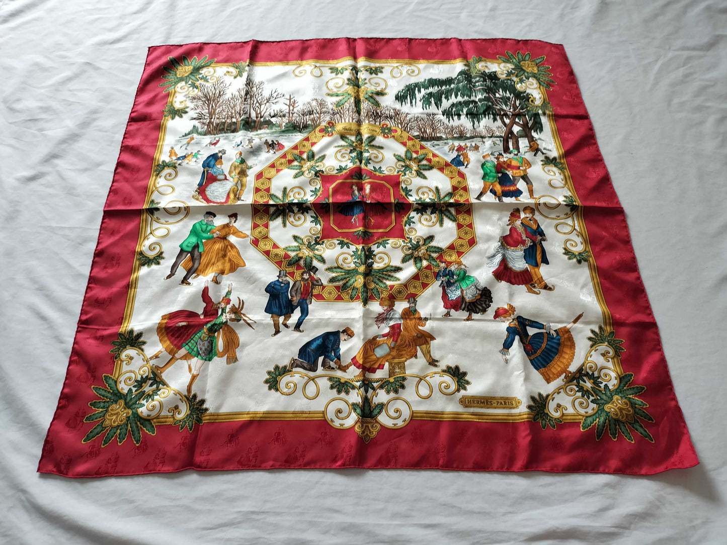 HERMES Carre Carre 90 Winter Pleasure *No tag scarf