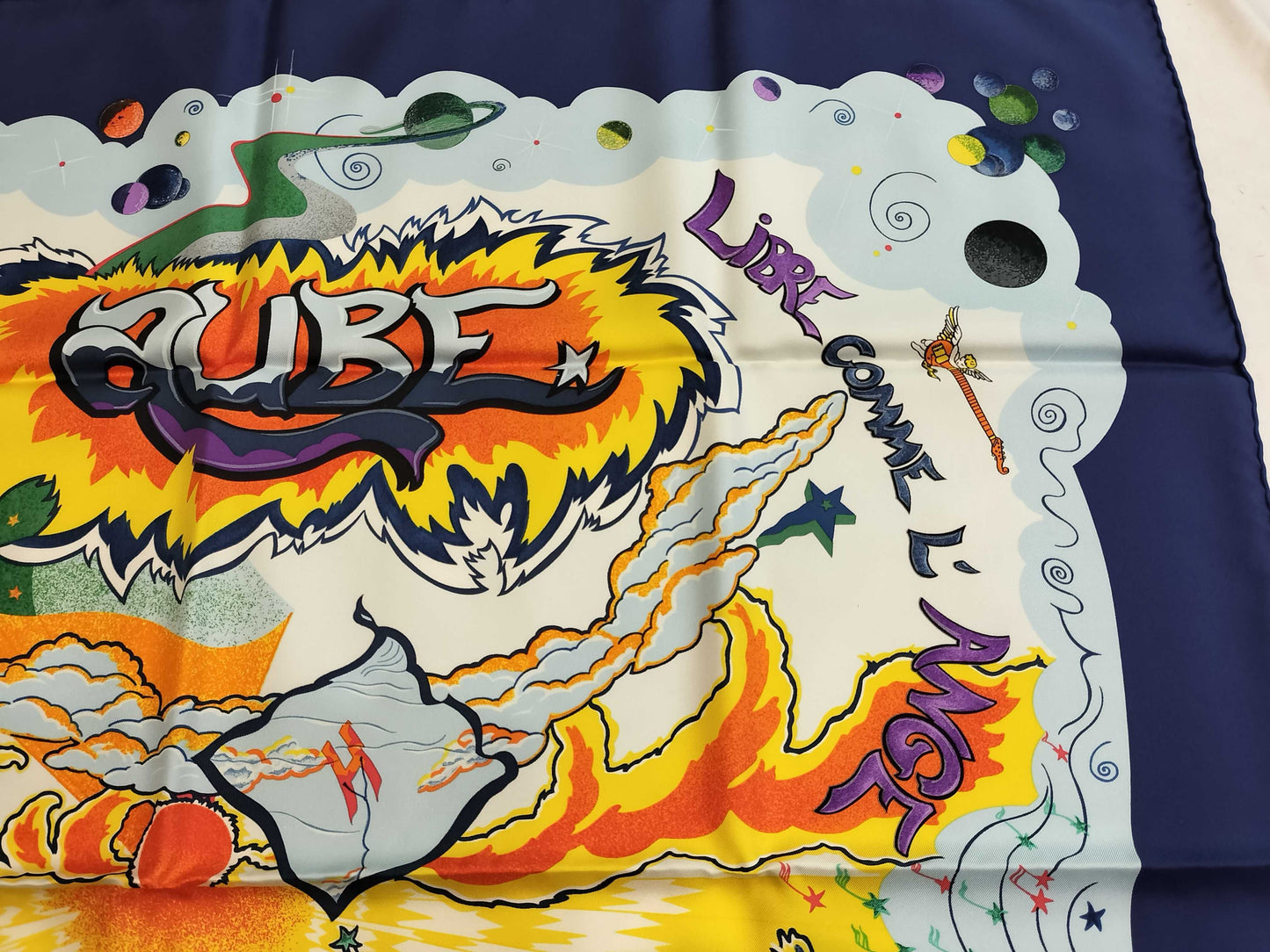 HERMES Carre AUBE/Boxed Scarf