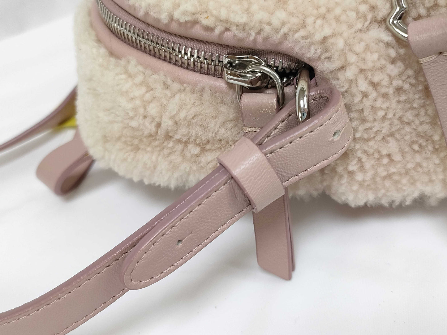 MONCLER Moncler Shoulder Bag KILIA SMALL KILIA Boa Shoulder Bag