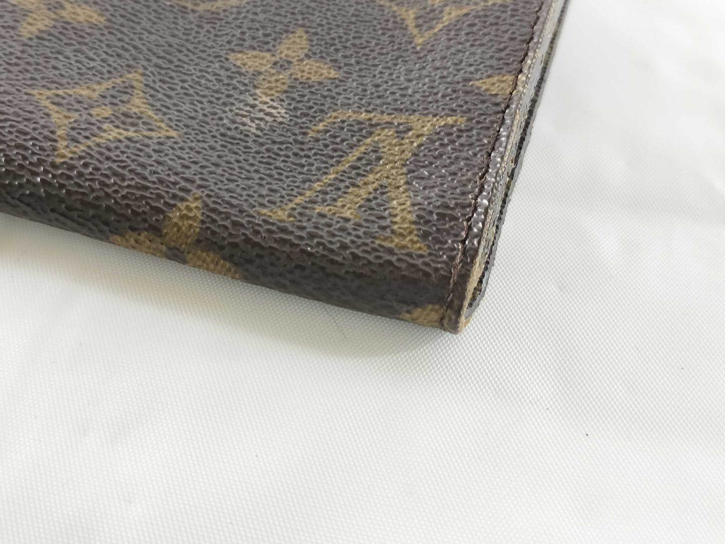 LOUIS VUITTON Monogram Bucket Pouch