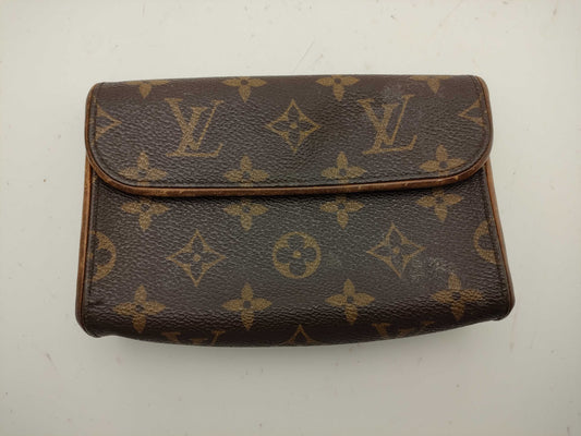 LOUIS VUITTON Monogram Pochette Florentine Pouch