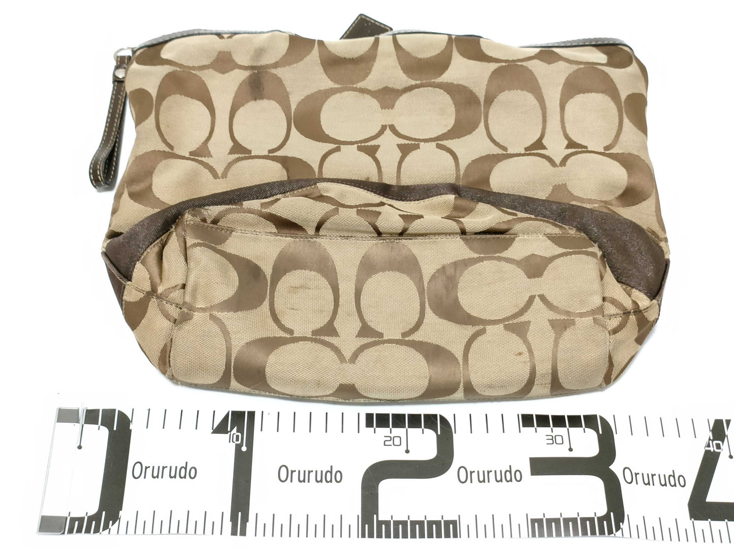 COACH Signature Furura*4 Shoulder Bag