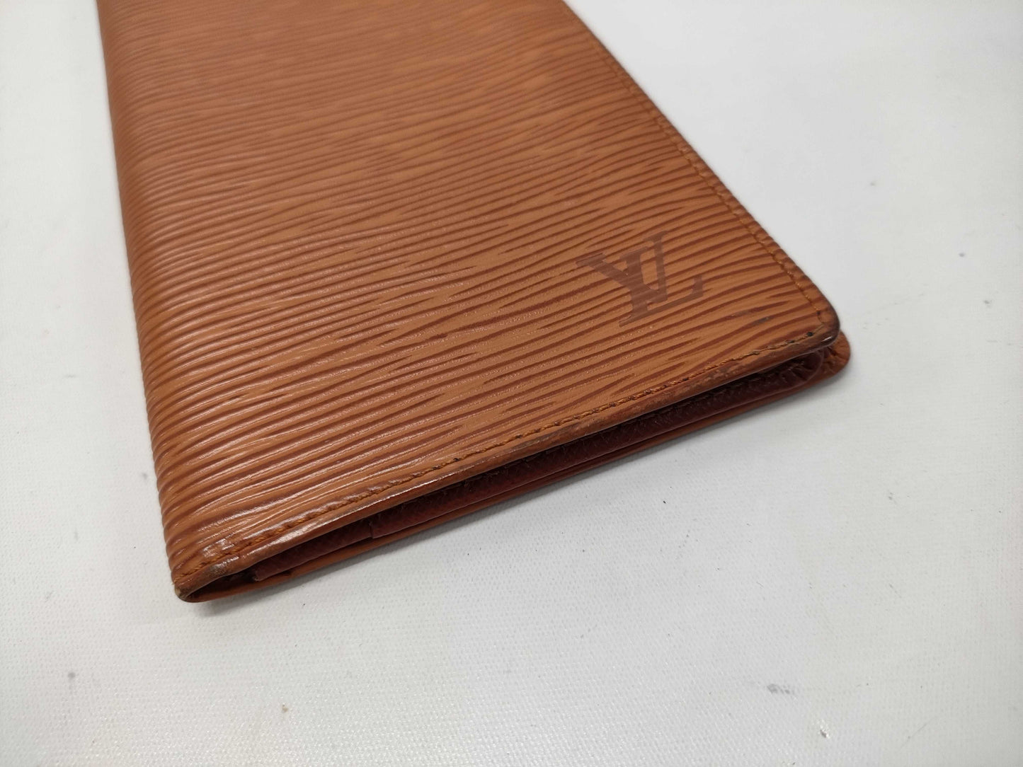 LOUIS VUITTON Epi Porte Carte Credit Wallet