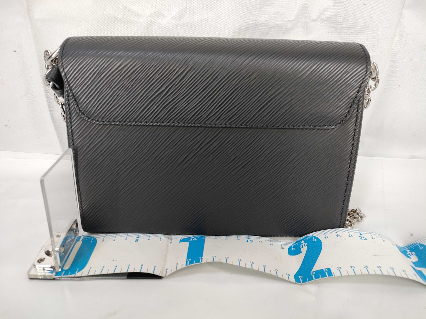LOUIS VUITTON Epi Twist MM M50282 Black Mirrored Shoulder Bag