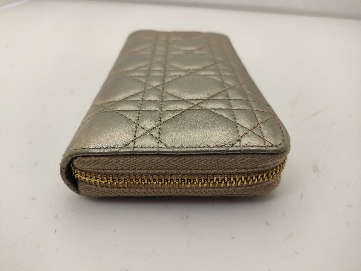 Dior round zipper wallet