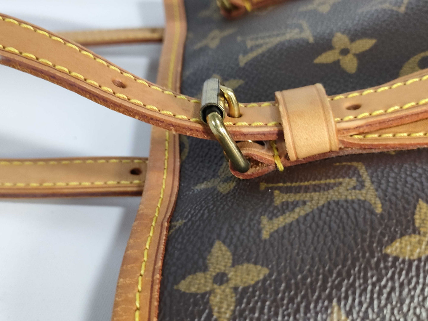 LOUIS VUITTON Monogram M42238 Petit Bucket Shoulder Bag