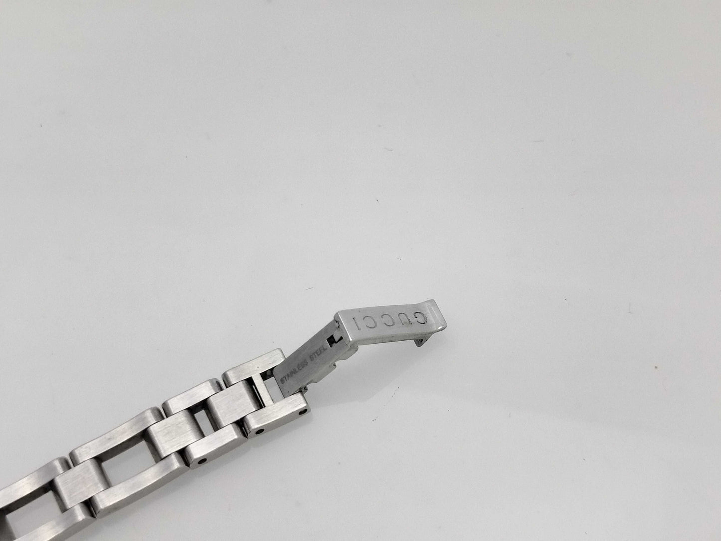GUCCI 110 Women's Watch