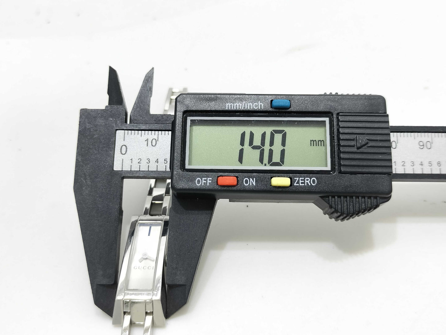 GUCCI 110 Women's Watch