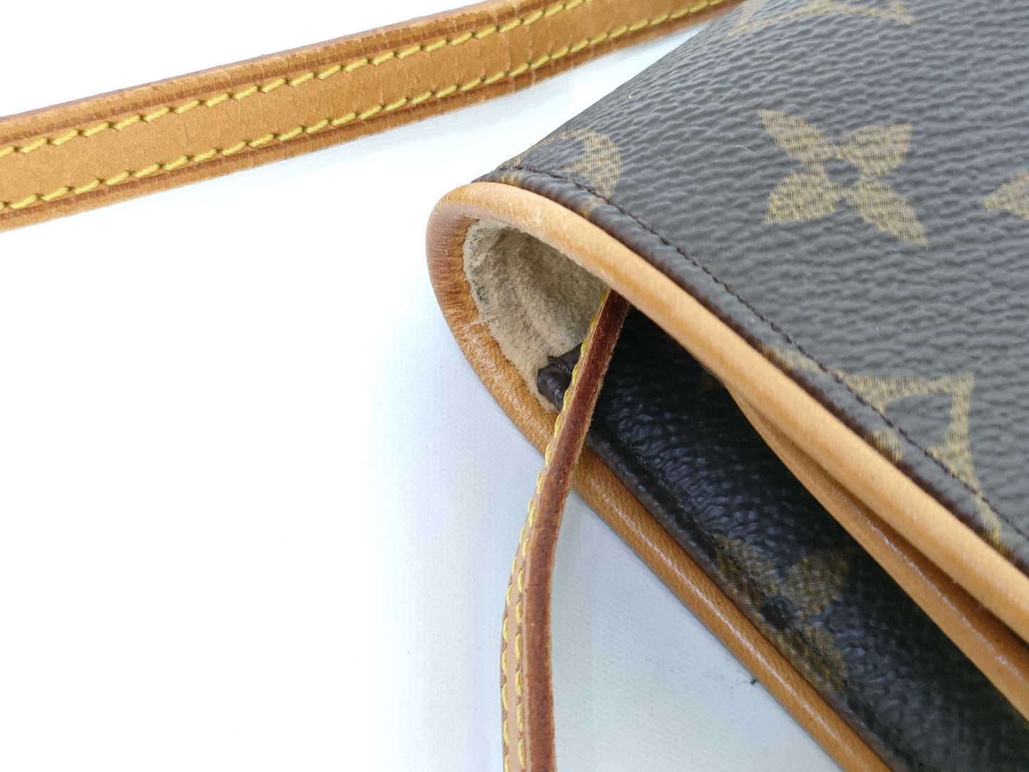 LOUIS VUITTON Monogram M51852 Pochette Twin GM Shoulder Bag