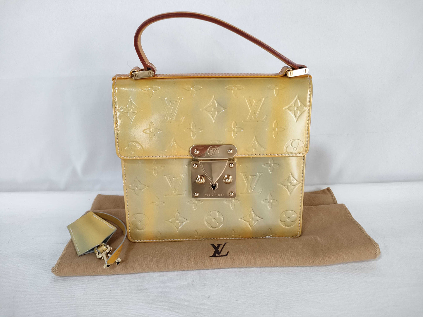 LOUIS VUITTON Vernis Spring Street Handbag
