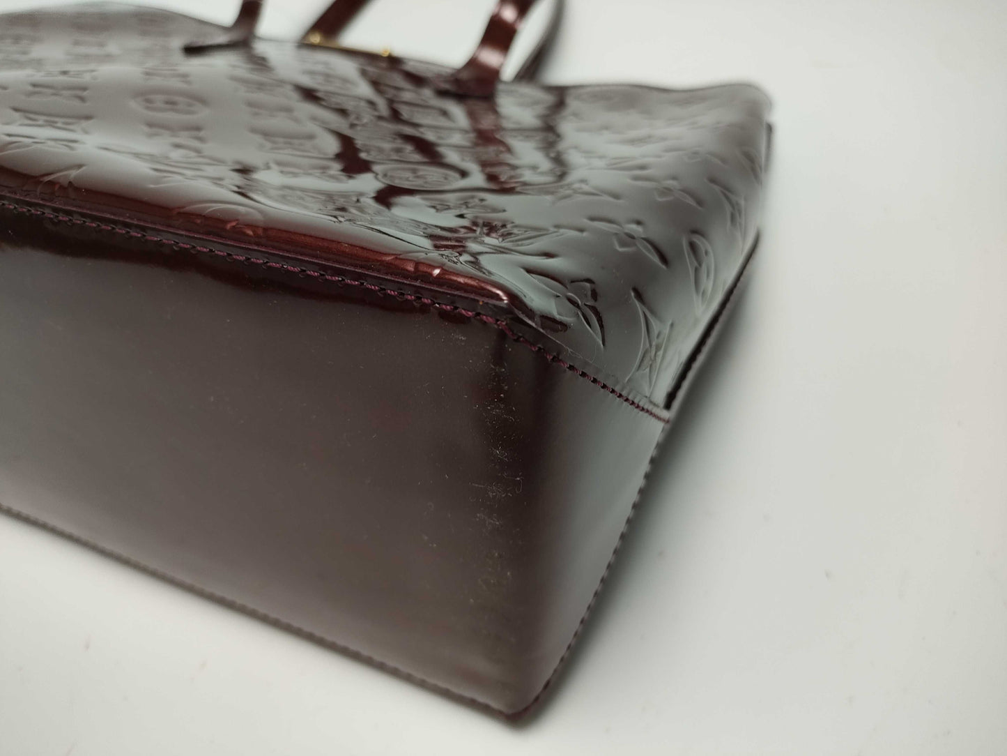 LOUIS VUITTON Vernis Wilshire MM Tote Bag