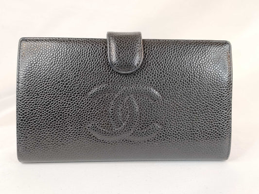 CHANEL Caviar Leather Clasp Long Wallet