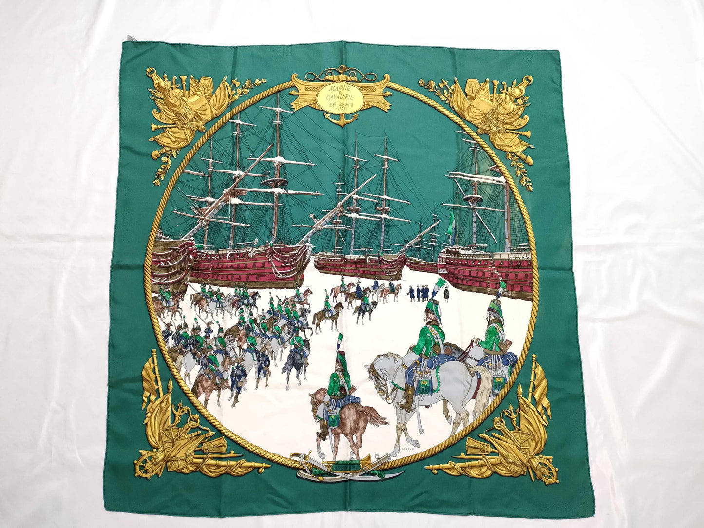 HERMES Carré 90 Marine et Cavalerie Scarf