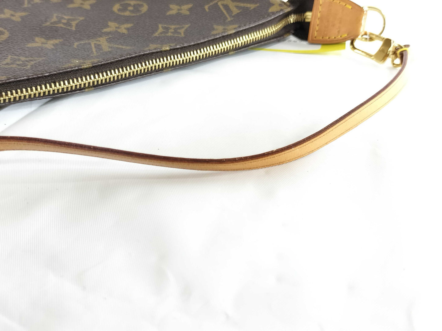 LOUIS VUITTON Monogram Pochette Accessoires Pouch